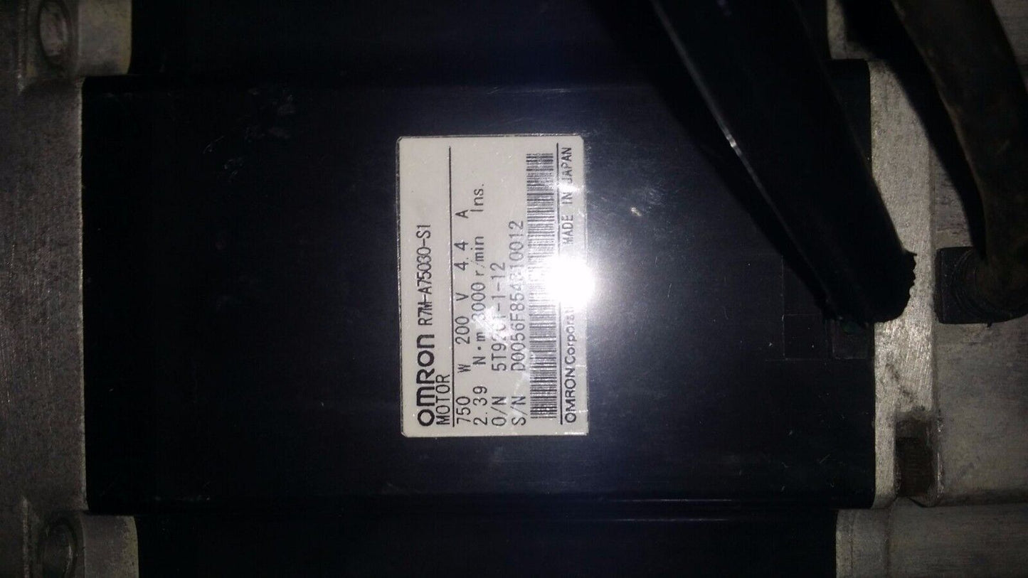 USED OMRON AC SERVO MOTOR R7M-A75030-S1 R7MA75030S1 FREE EXPEDITED SHIPPING