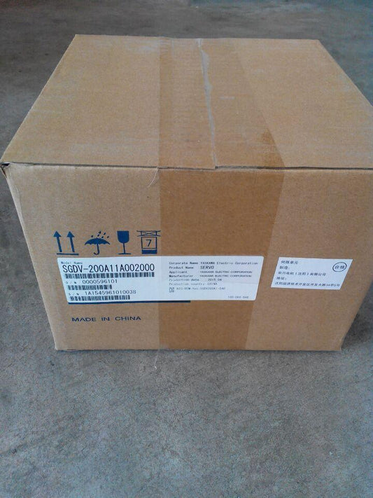 NEW YASKAWA SGDV-200A11A002000 SERVO DRIVER SGDV200A11A002000 EXPEDITED SHIP