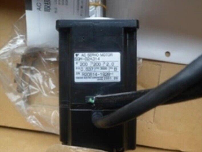 1PC NEW ORIGINAL YASKAWA  SERVO MOTOR SGM-04A3MA31 FREE EXPEDITED SHIPPING