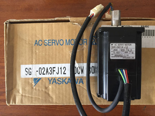 YASKAWA AC SERVO MOTOR SGM-02A3FJ12 SGM02A3FJ12 NEW FREE EXPEDITED SHIPPING