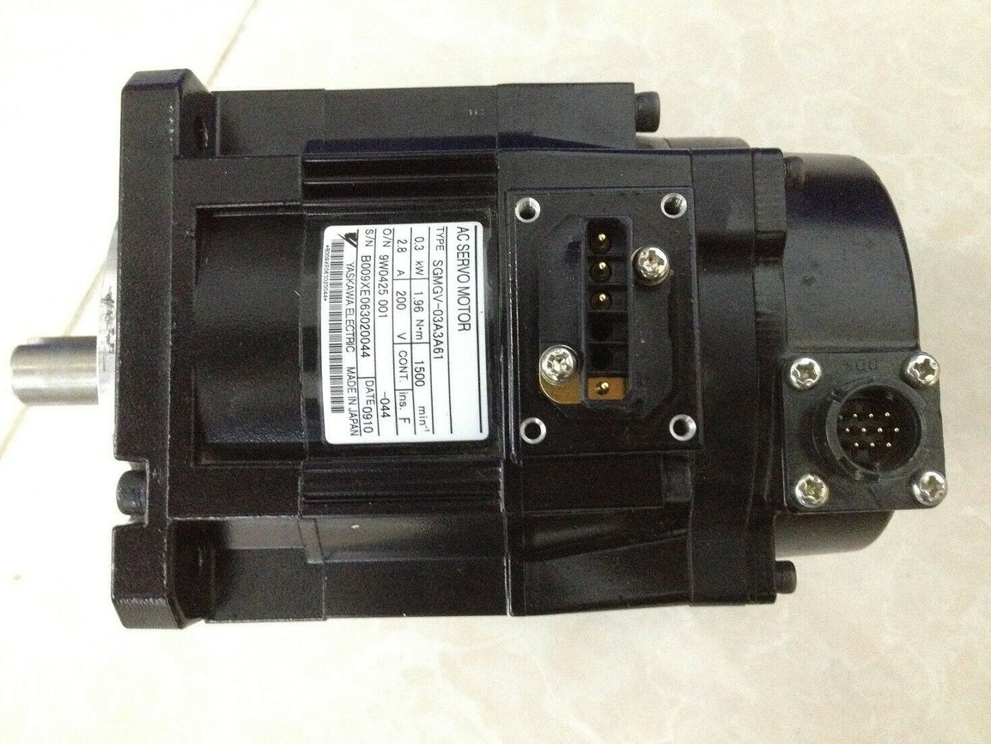 1PC YASKAWA AC SERVO MOTOR SGMGV-03A3A61 NEW ORIGINAL FREE EXPEDITED SHIPPING