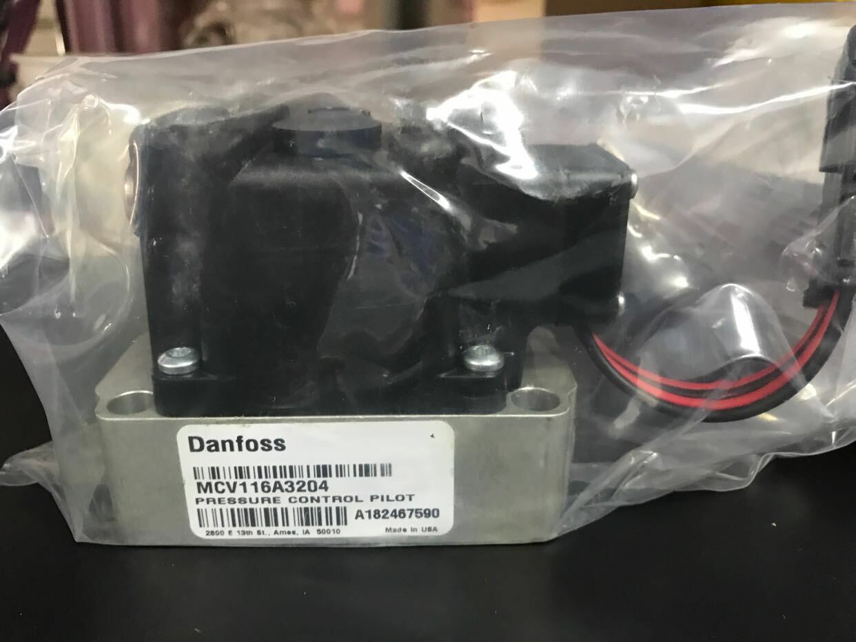 DANFOSS CONTROL VALVE MCV116A3204 NEW ORIGINAL EXPEDITED SHIPPING