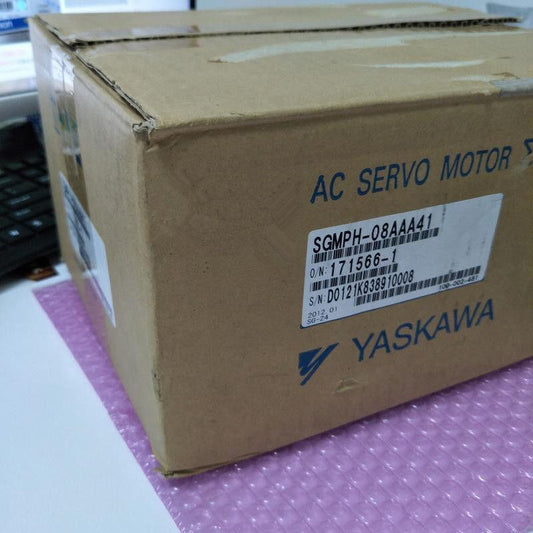 NEW YASKAWA SGMPH-08AAA41 AC SERVO MOTOR SGMPH08AAA41 EXPEDITED SHIPPING