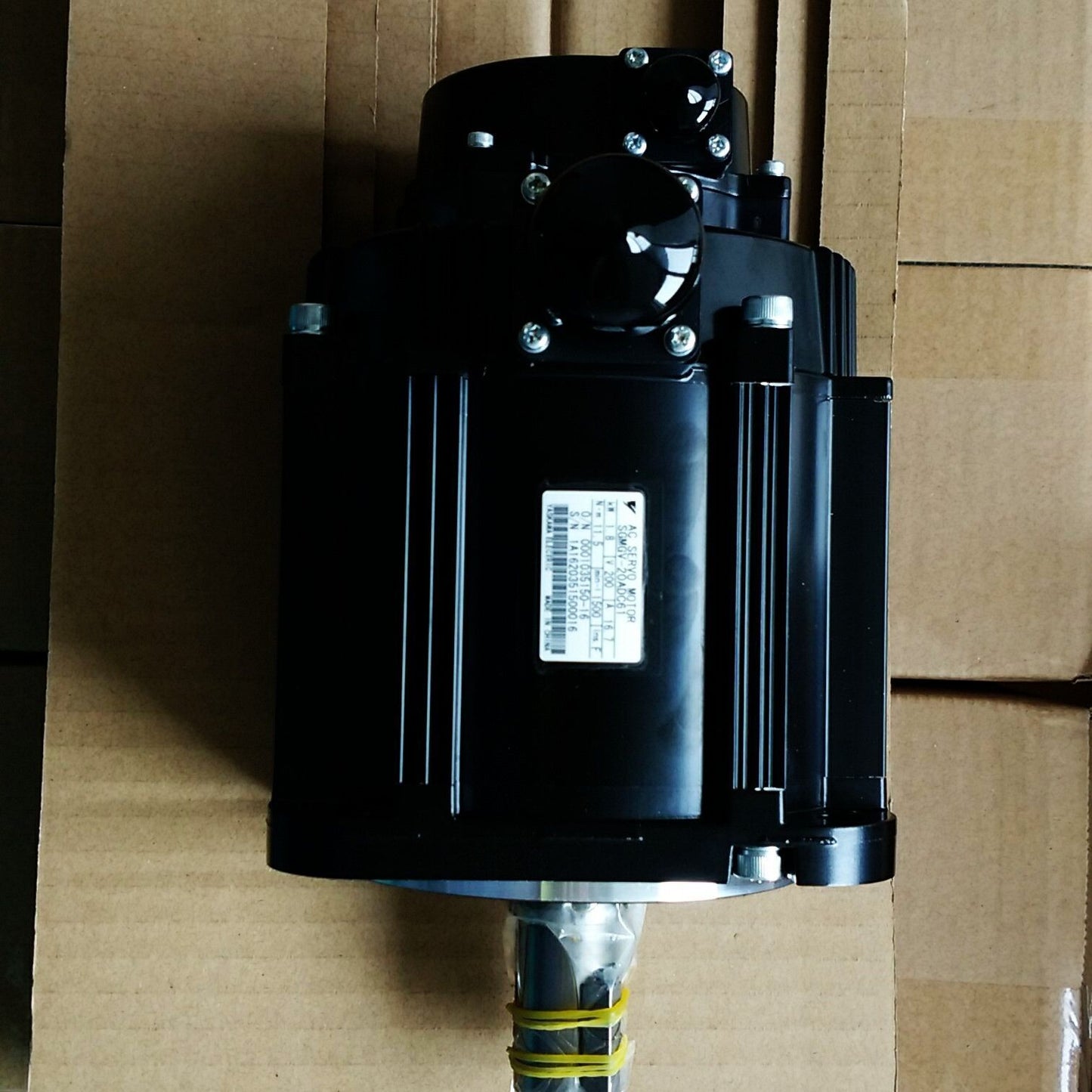 YASKAWA AC SERVO MOTOR SGMGV-20ADC61 NEW ORIGINAL FREE EXPEDITED SHIPPING