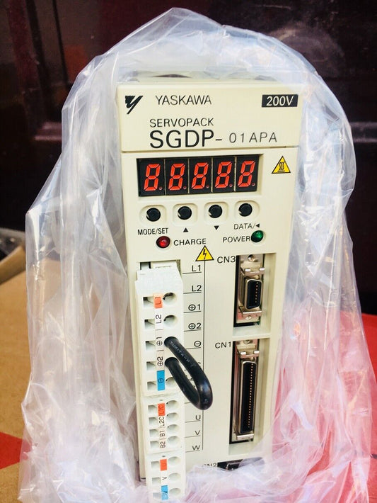 NEW ORIGINAL YASKAWA AC SERVO DRIVER SGDP-01APA SGDP01APA FREE SHIPPING