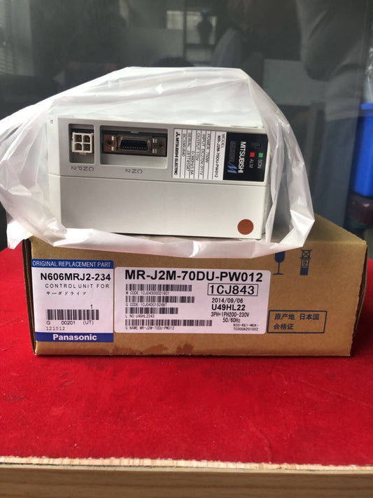 MITSUBISHI AC SERVO DRIVER MR-J2M-70DU-PW012 NEW ORIGINAL FREE EXPEDITED SHIPING