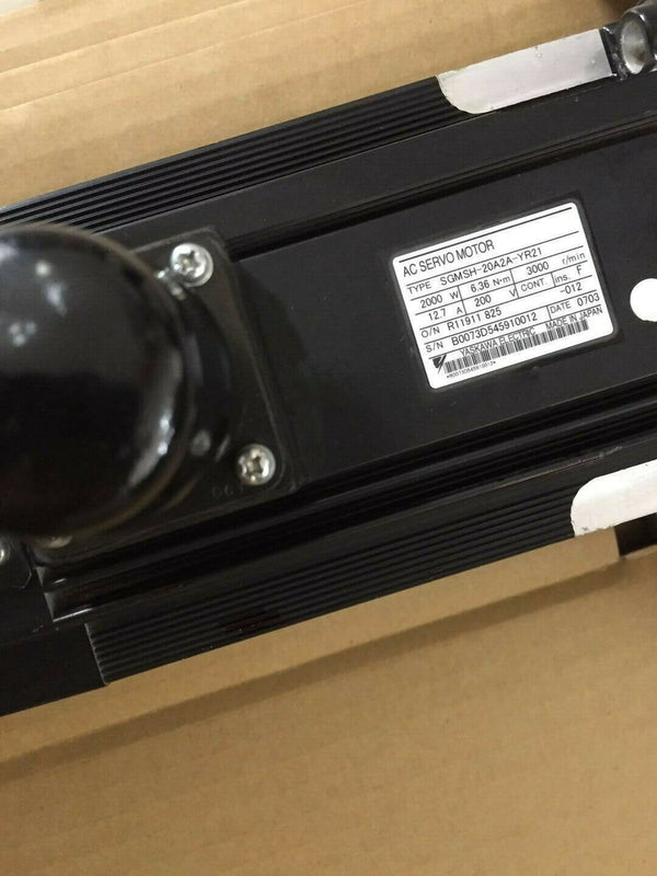 New Yaskawa Servo Motor SGMSH-20A2A-YR21 SGMSH20A2AYR21 Free Expedited Shipping
