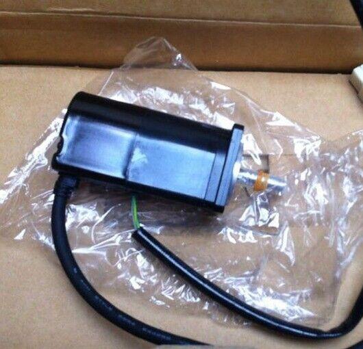 YASKAWA AC SERVO MOTOR SGMAH-A3AAA61D-OY  NEW ORIGINAL FREE EXPEDITED SHIPPING