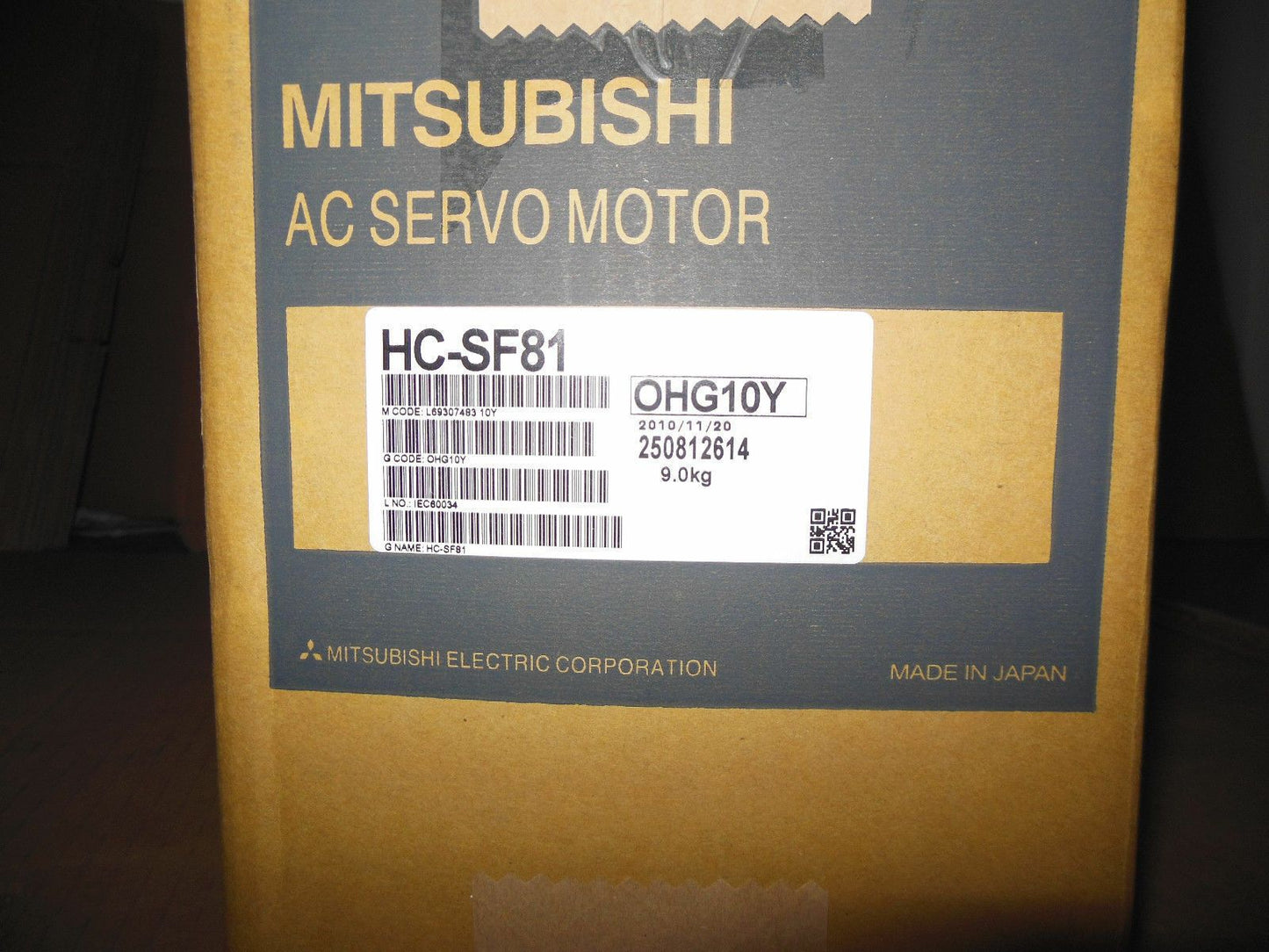 MITSUBISHI AC SERVO MOTOR HC-SF81 HCSF81 NEW FREE EXPEDITED SHIPPING