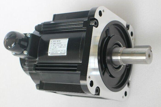 NEW YASKAWA  SERVO MOTOR SGMGV-20A3A6S SGMGV20A3A6S FREE EXPEDITED SHIPPING