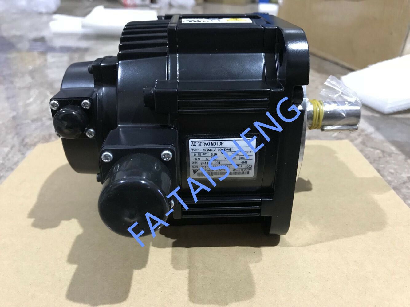 YASKAWA AC SERVO MOTOR SGMGV-09ADA61 SGMGV09ADA61 NEW FREE EXPEDITED SHIPPING