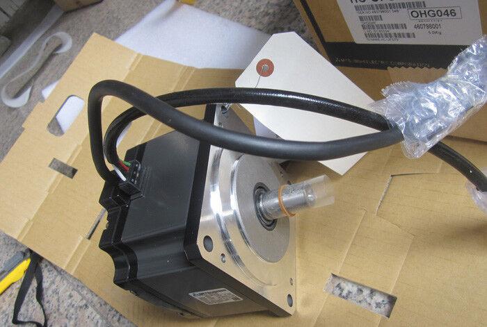 MITSUBISHI SERVO MOTOR HC-UFS73 HCUFS73 NEW ORIGINAL FREE EXPEDITED SHIPPING