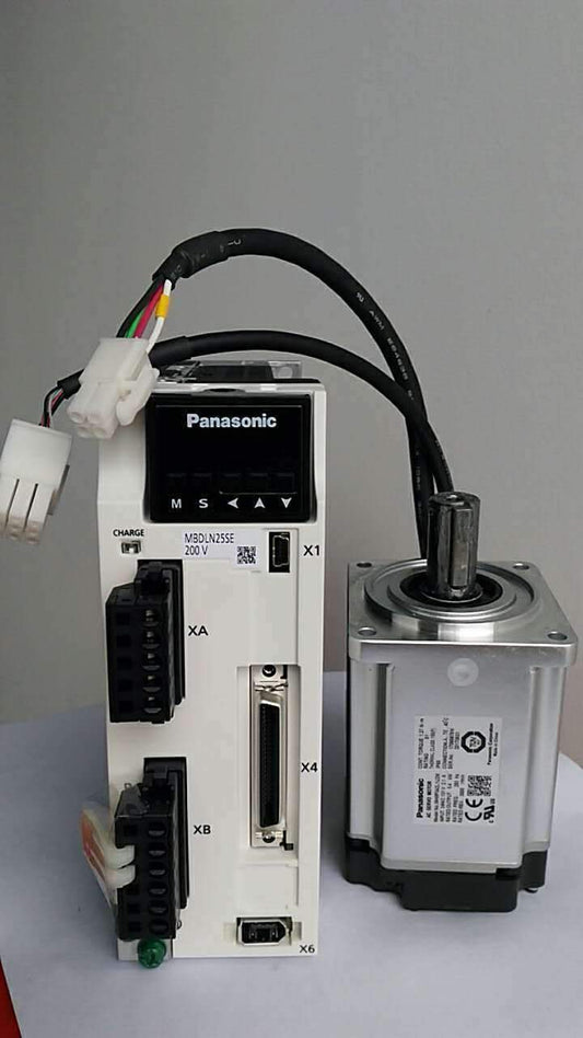 NEW PANASONIC MHMF042L1U2M+MBDLN25SE SERVO MOTOR MHMF042L1U2M+DRIVER MBDLN25SE