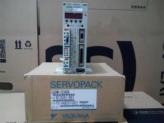 NEW YASKAWA SGDM-02ADA  AC SERVO DRIVER SGDM02ADA EXPEDITED SHIPPING