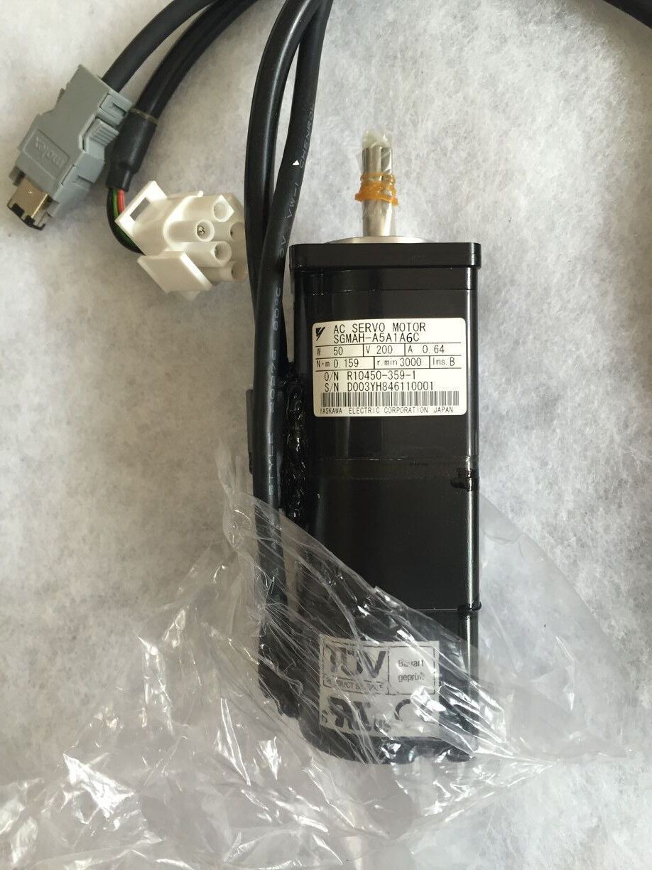 YASKAWA AC SERVO MOTOR SGMAH-A5A1A6C  NEW ORIGINAL FREE EXPEDITED SHIPPING