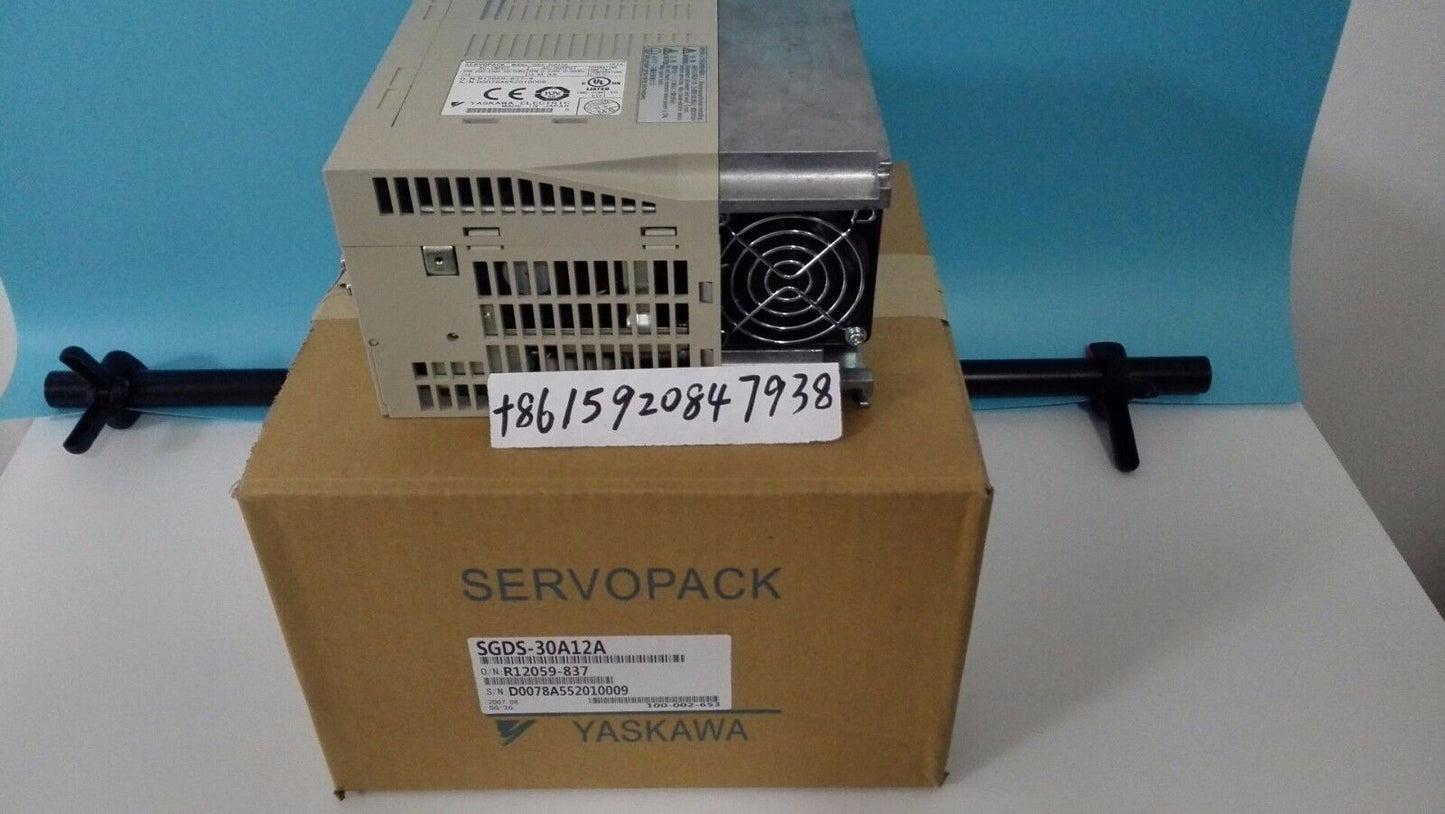 1PC NEW ORIGINAL YASKAWA AC SERVO DRIVER SGDS-30A12A SGDS30A12A FREE SHIPPING