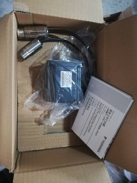 YASKAWA AC SERVO MOTOR SGMPH-04DAA6CD SGMPH04DAA6CD NEW FREE EXPEDITED SHIPPING