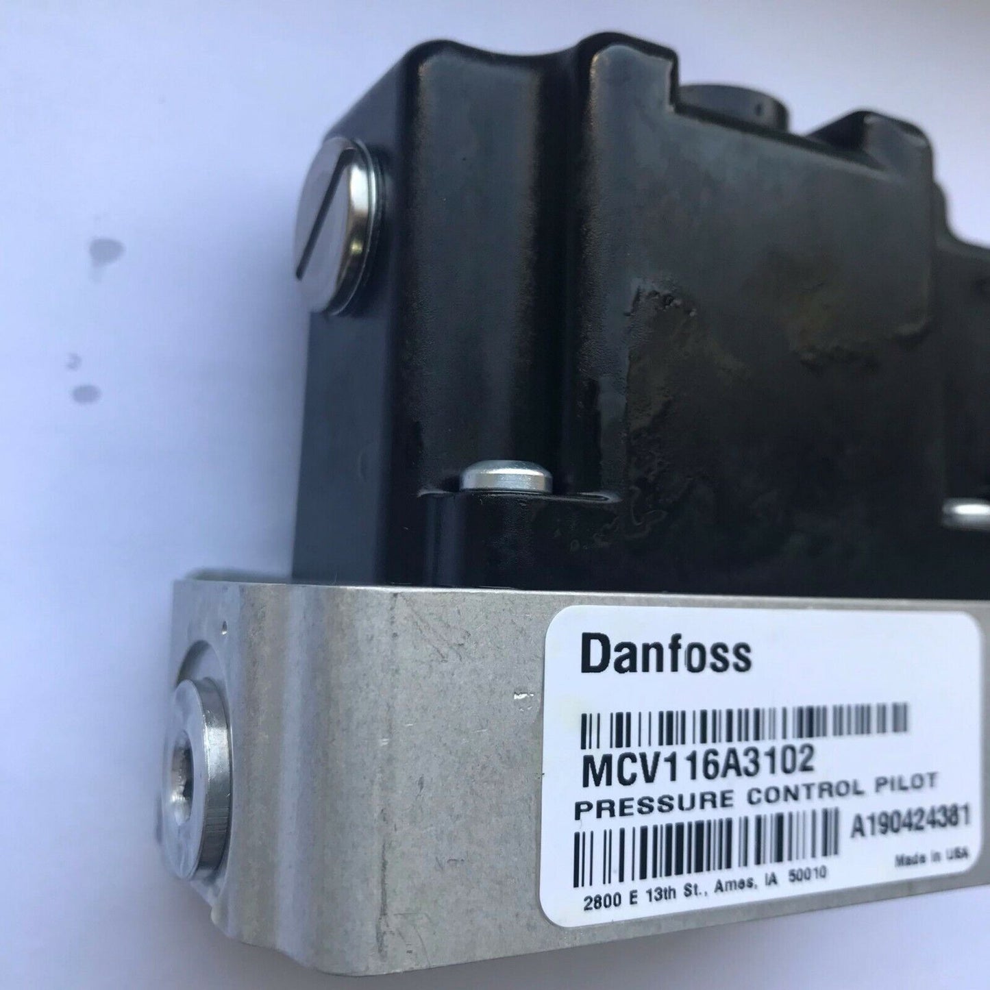 DANFOSS CONTROL VALVE MCV116A3102 NEW FREE EXPEDITED SHIPPING