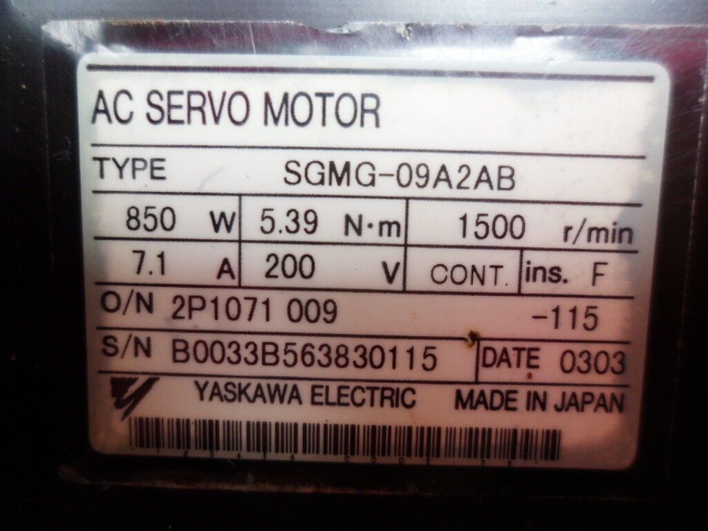 1PC YASKAWA AC SERVO MOTOR SGMG-09A2AB SGMG09A2AB NEW FREE EXPEDITED SHIPPING