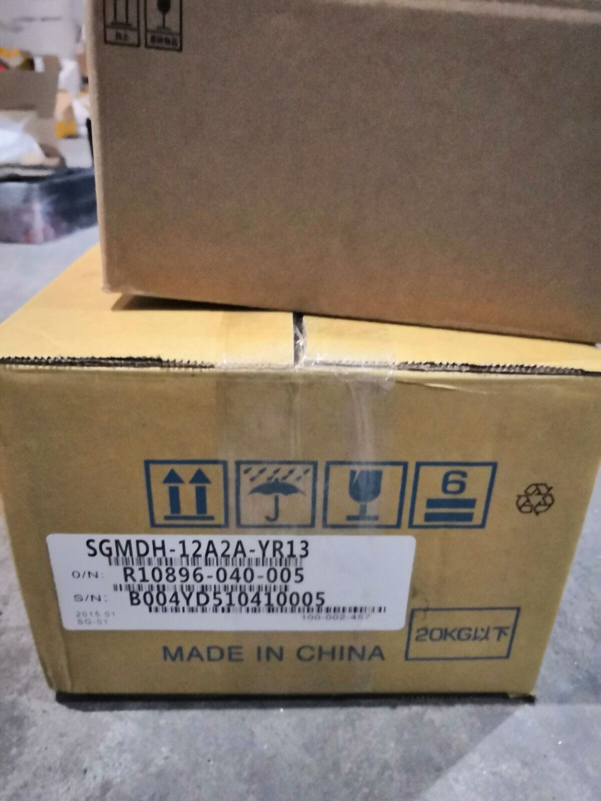 NEW ORIGINAL YASKAWA AC SERVO MOTOR SGMDH-12A2A-YR13 FREE EXPEDITED SHIPPING