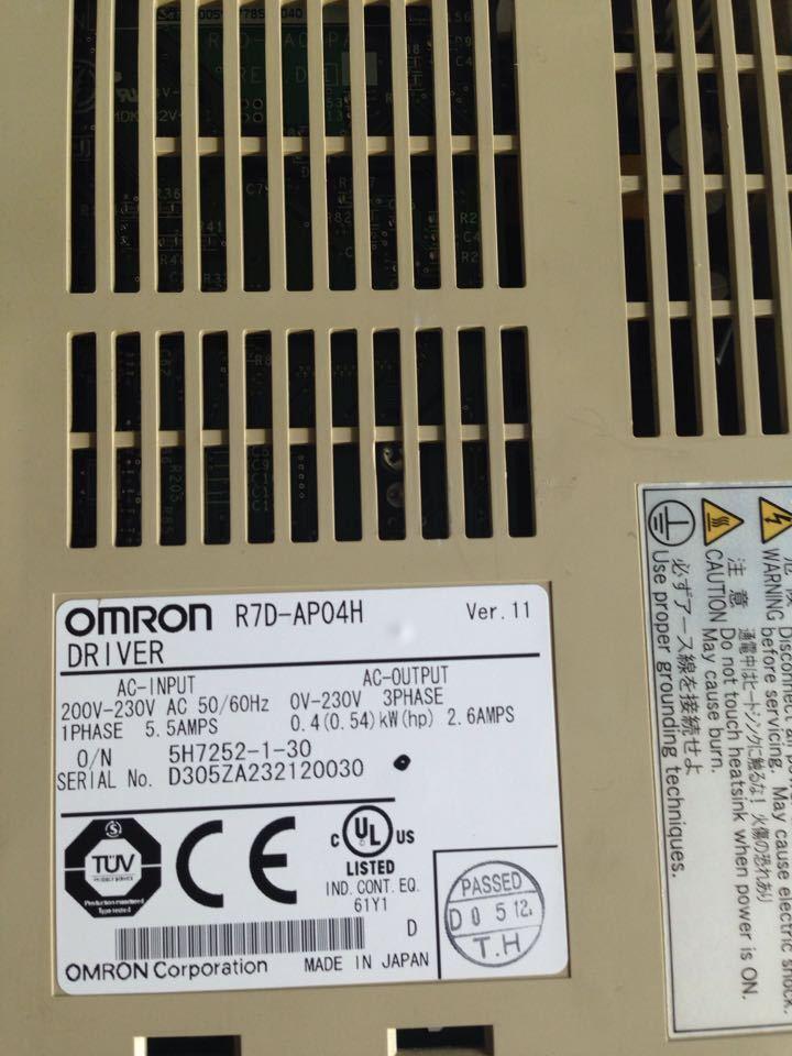 1PC USED OMRON AC SERVO DRIVER R7D-AP04H FREE EXPEDITED SHIPPING