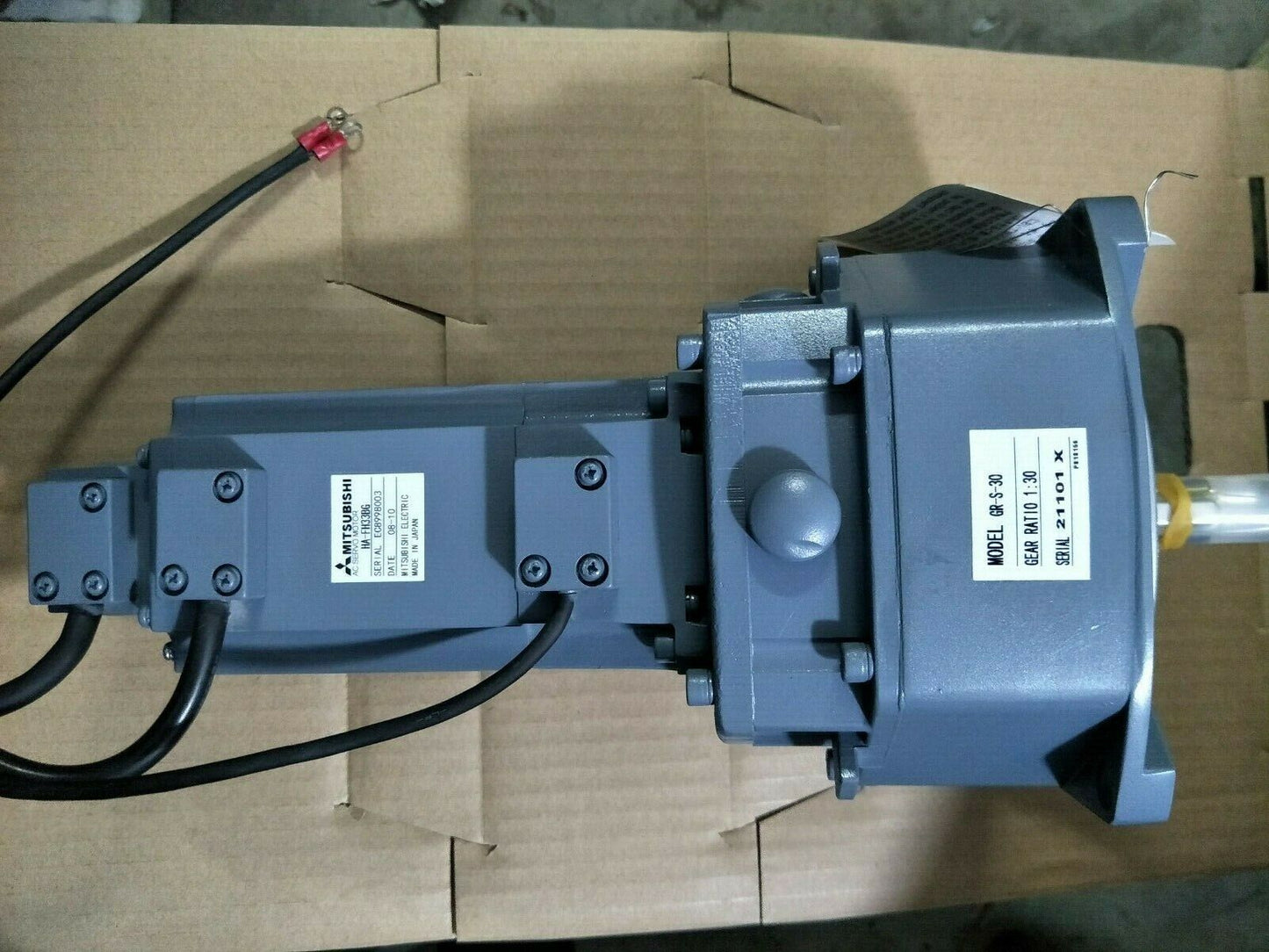 NEW MITSUBISHI AC SERVO MOTOR HA-FH33BG HAFH33BG FREE EXPEDITED SHIPPING