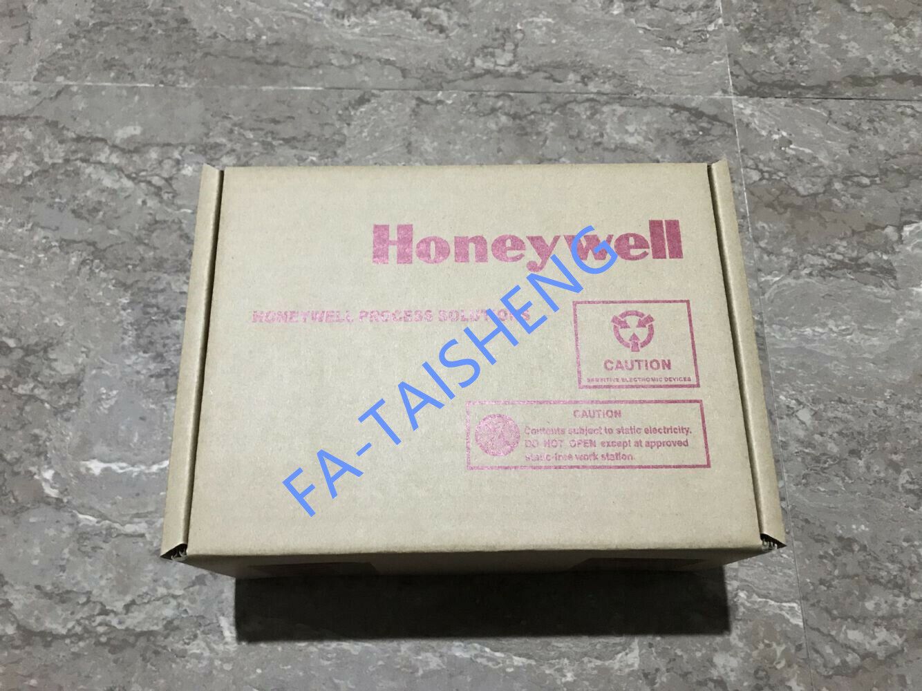 NEW IN BOX HONEYWELL TCOAV081 ANALOG OUTPUT TC-OAV081 EXPEDITED SHIPPING