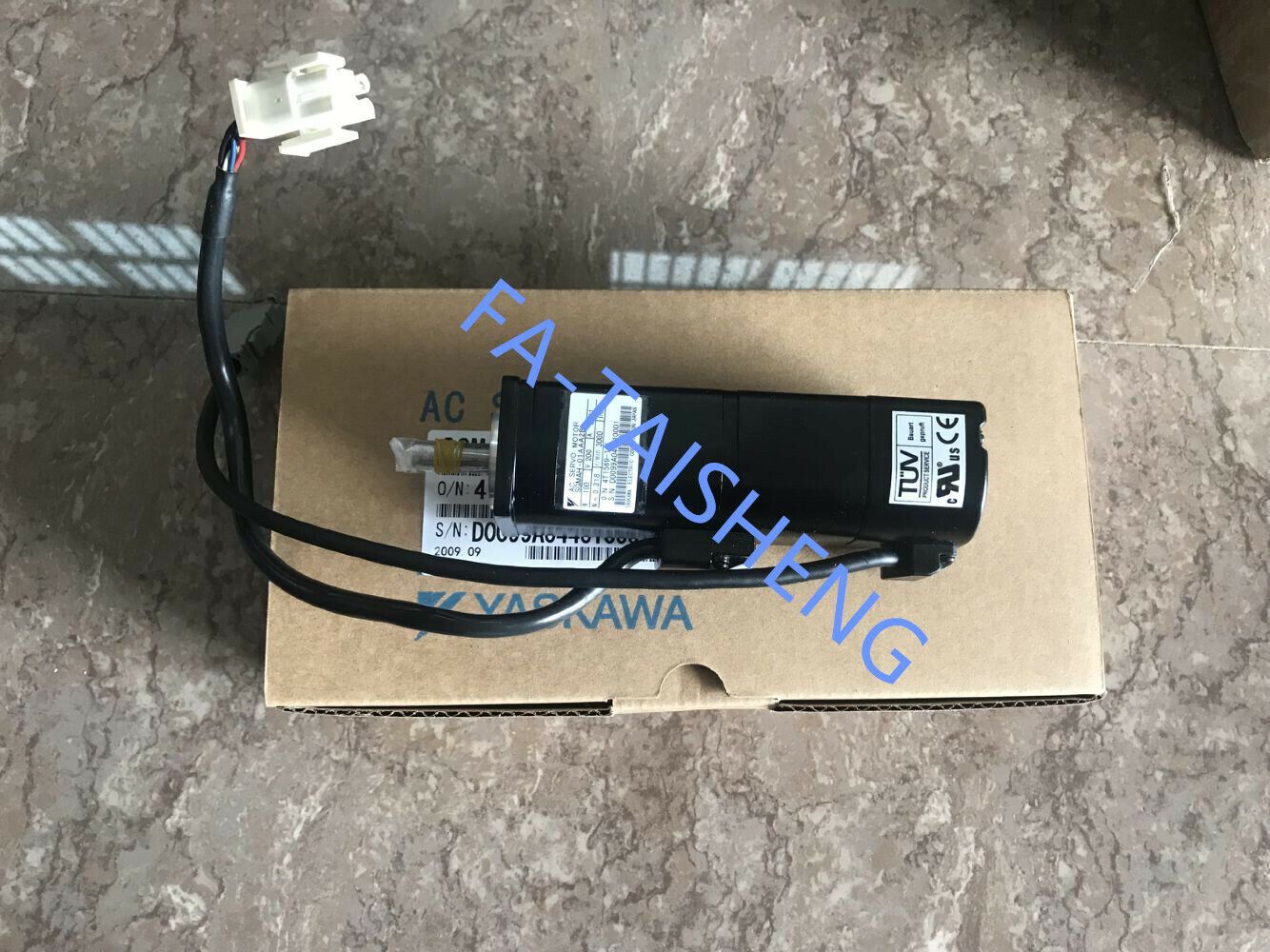 NEW YASKAWA AC SERVO MOTOR SGMAH-01AAA2B SGMAH01AAA2B FREE EXPEDITED SHIPPING