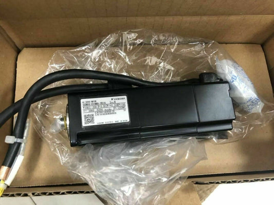 YASKAWA AC SERVO MOTOR SGMAV-01ANA-YR1A NEW FREE EXPEDITED SHIPPING