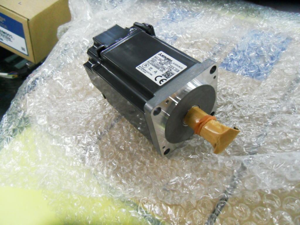 MITSUBISHI AC SERVO MOTOR HF-KP43 HFKP43 NEW ORIGINAL FREE EXPEDITED SHIPPING